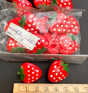 12 Vintage Strawberry Clips