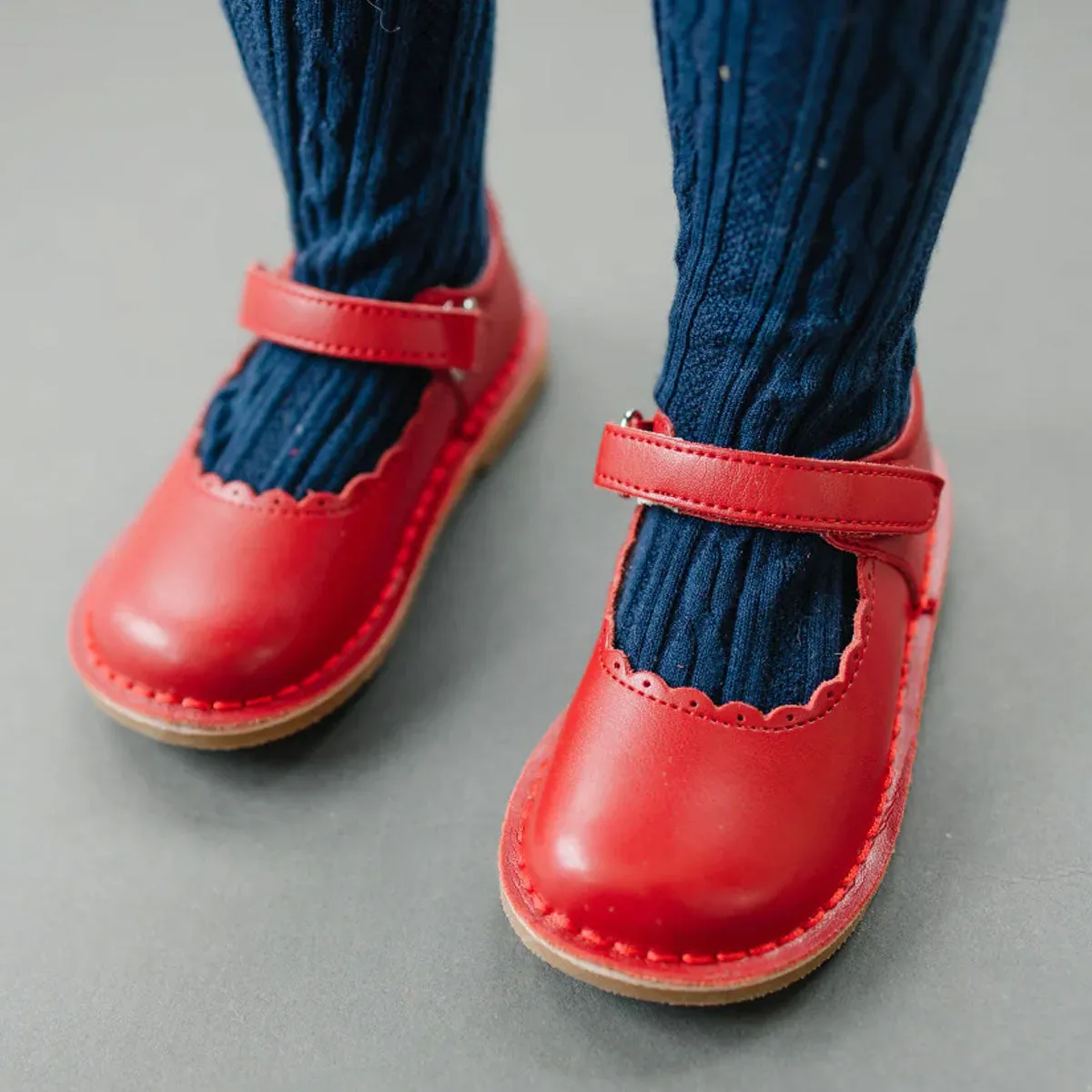 Caitlin Scalloped Mary Jane in Red